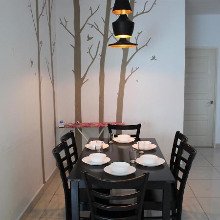 Mansion One Seaview Georgetown 2Br 6 Pax George Town Exterior foto